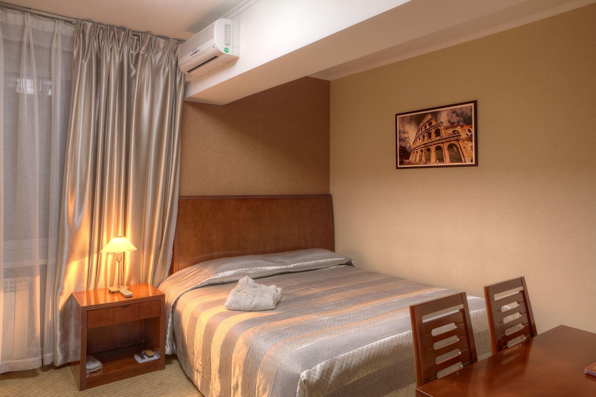Voyage Hotel Almaty Eksteriør billede