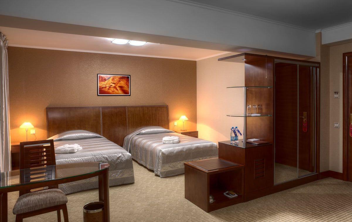 Voyage Hotel Almaty Eksteriør billede